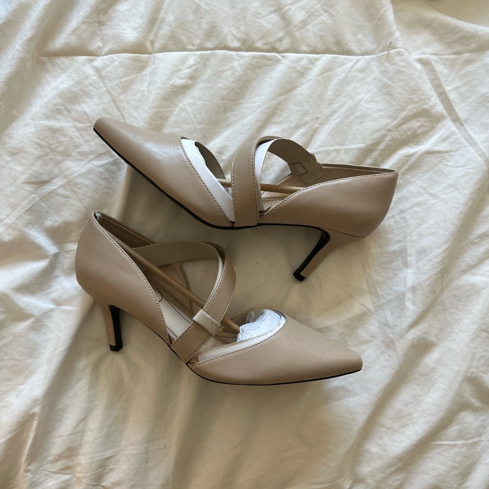 tan heels